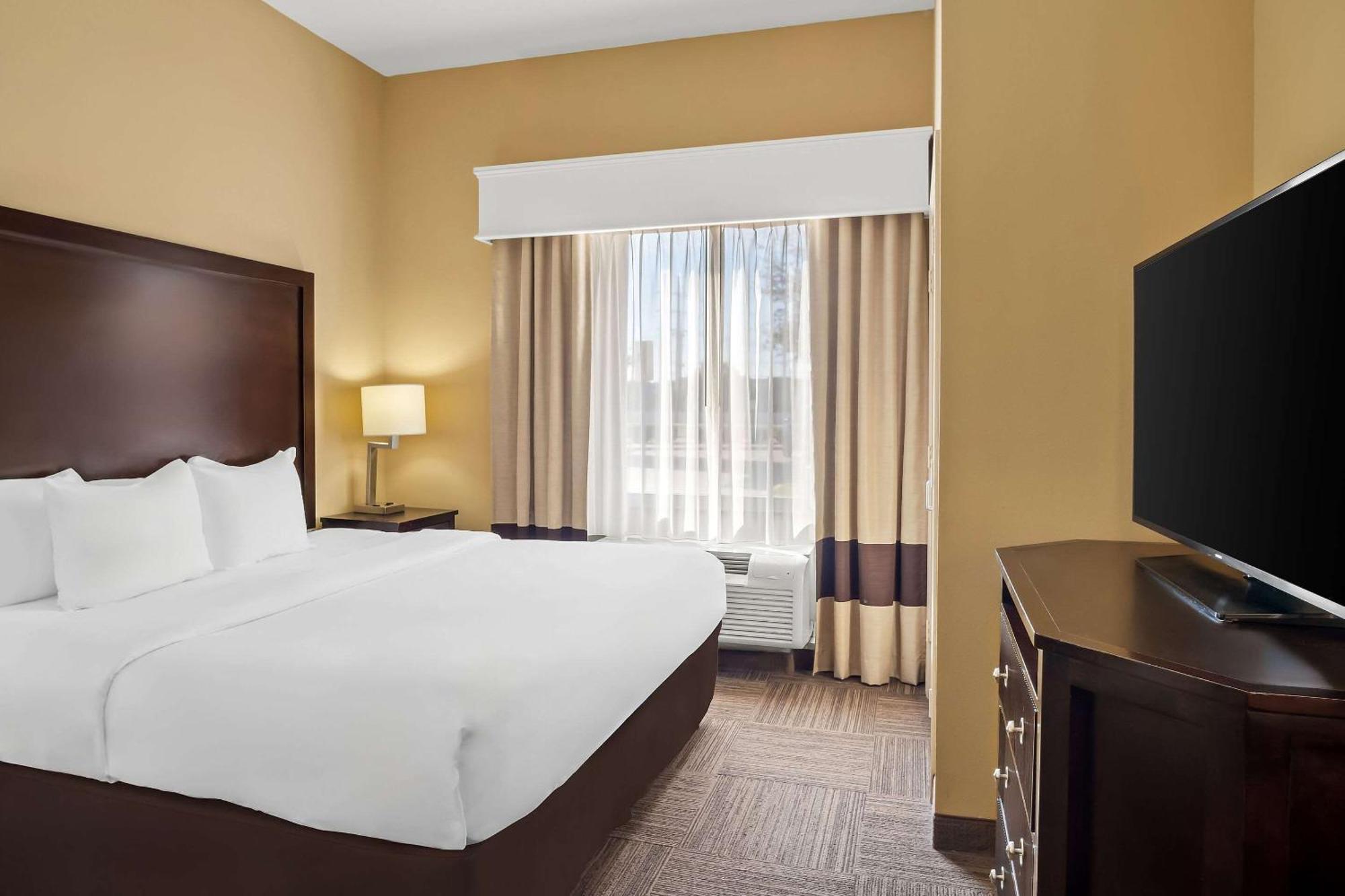 Comfort Suites Фриско Экстерьер фото